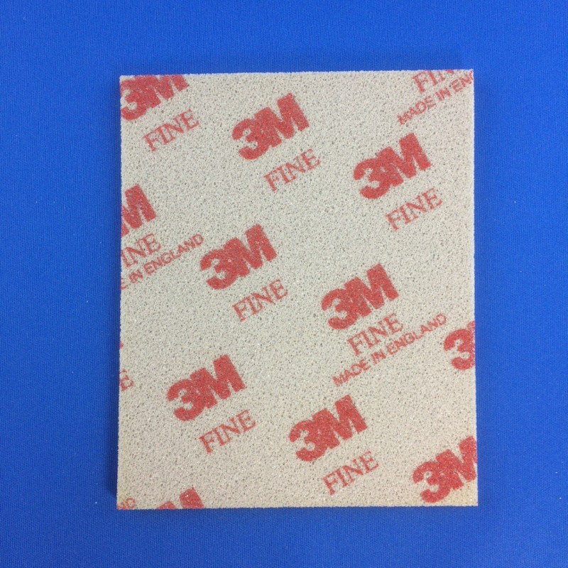 Micro fin 1 x 3M 02600 Softback Eponge de Ponçage Souple 115 x 140 mm 