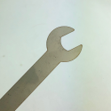 14-mm-Extraflachschlüssel zum Entfernen des Tabletts