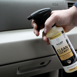 Detergente per Pulizia Cruscotto Auto Senza Silicone Spray 500 ml.